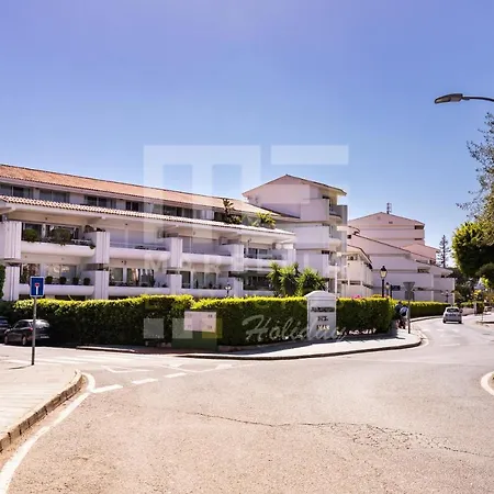 751, Renovated 2 Beedroom Apartment, Second Line Of The Beach, Wifi, Parkinging * Marbella