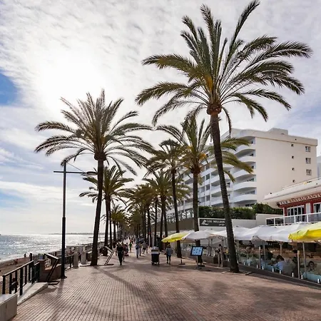 751, Renovated 2 Beedroom Apartment, Second Line Of The Beach, Wifi, Parkinging Apartment *