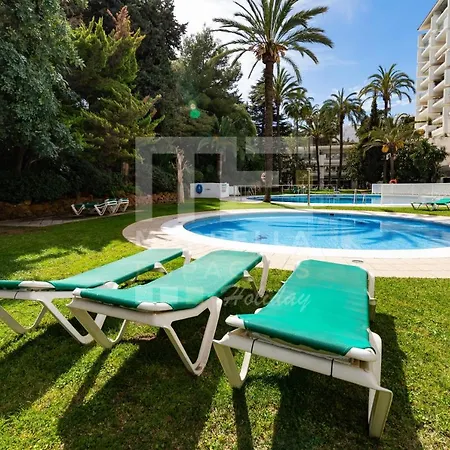 Apartment 751, Renovated 2 Beedroom Apartment, Second Line Of The Beach, Wifi, Parkinging Marbella