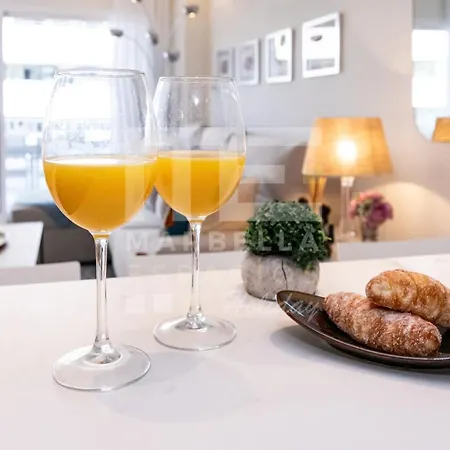 751, Renovated 2 Beedroom Apartment, Second Line Of The Beach, Wifi, Parkinging Apartment