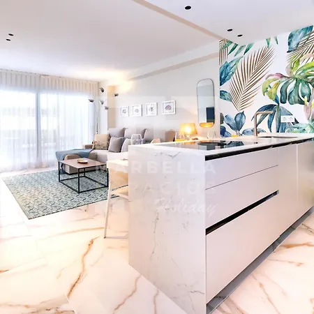 Apartment 751, Renovated 2 Beedroom Apartment, Second Line Of The Beach, Wifi, Parkinging